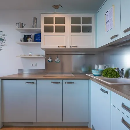 Blue Sea View Apartment